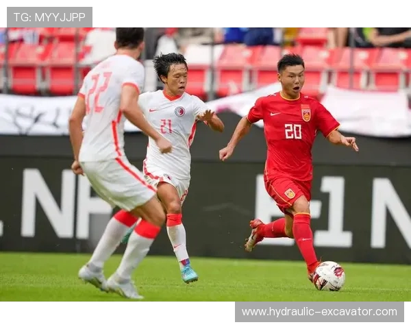 国足迎战中国香港或遇暴雨考验雨中作战挑战接力赛 国足迎战中国香港或遇暴雨考验雨中作战挑战接力赛