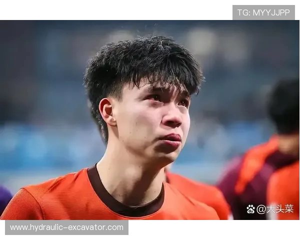 伊万困惑王钰栋使用方式 球场位置不稳影响发挥