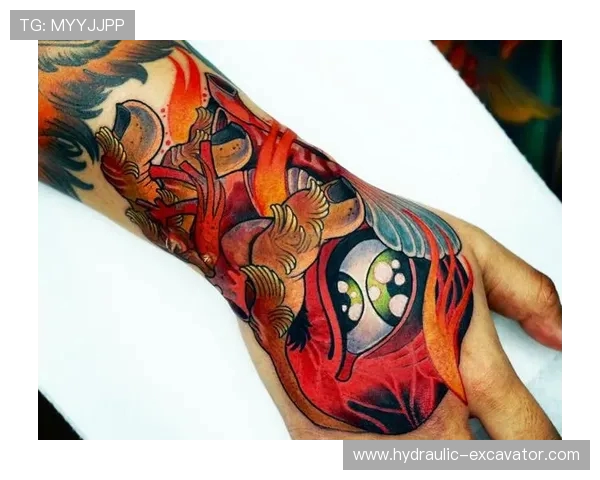 齐米卡斯手背新纹身寓意深远 以20岁为起点的希望与祝福